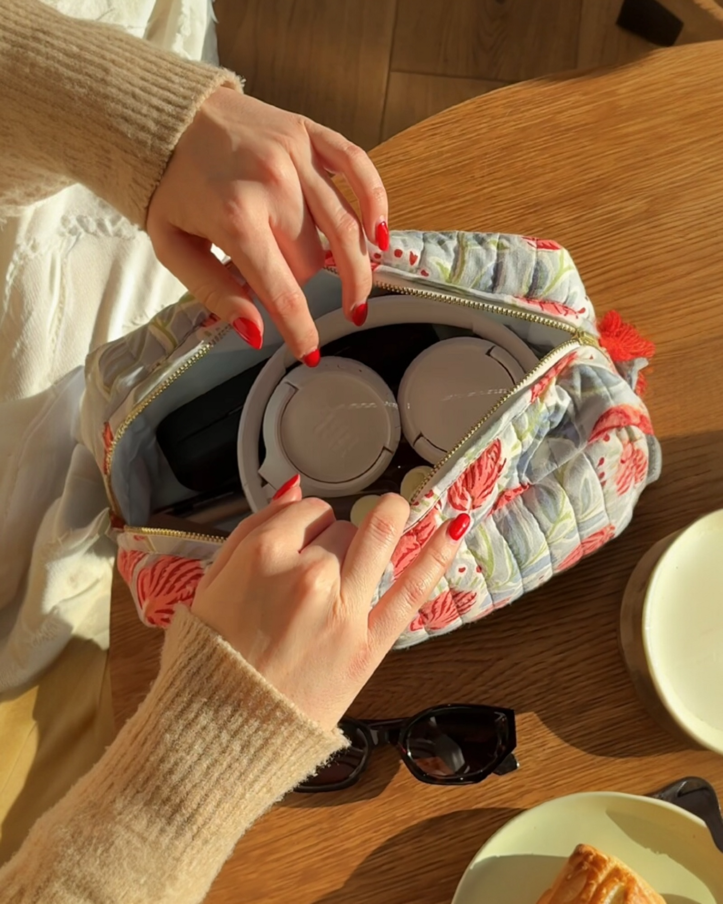 Dahlia Large Quilted Organiser