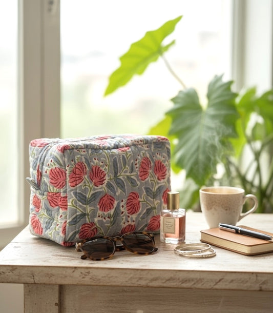 Dahlia Large Quilted Organiser