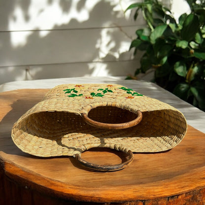 Handwoven Kouna Grass Bag – Eco-friendly tote with floral embroidery, perfect for sustainable fashion, shopping, beach, and summer outings in the UK