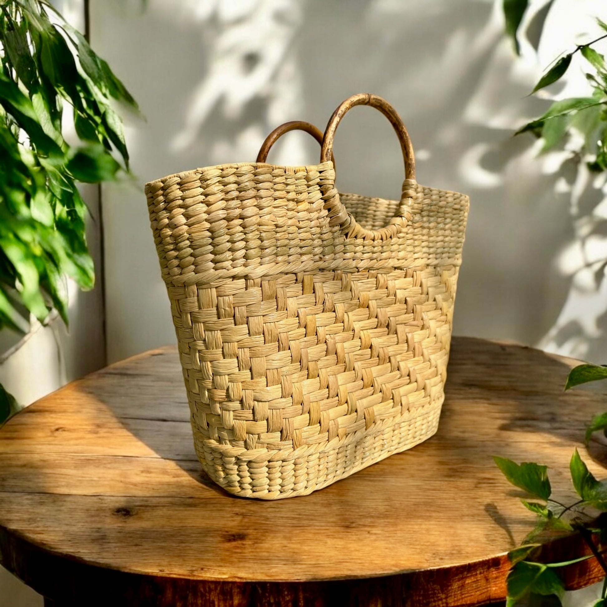 Handwoven Kouna Grass Bag – Eco-friendly tote with floral embroidery, perfect for sustainable fashion, shopping, beach, and summer outings in the UK