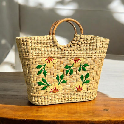 Handwoven Kouna Grass Bag – Eco-friendly tote with floral embroidery, perfect for sustainable fashion, shopping, beach, and summer outings in the UK