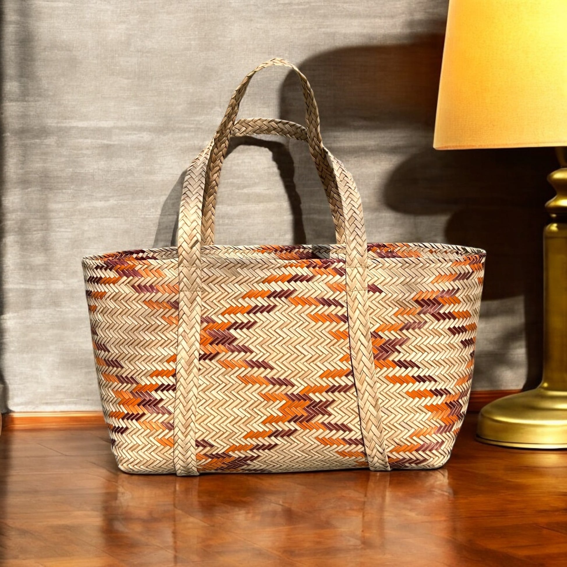 Handwoven water reed shoulder bag – sustainable and eco-friendly tote for women in the UK.